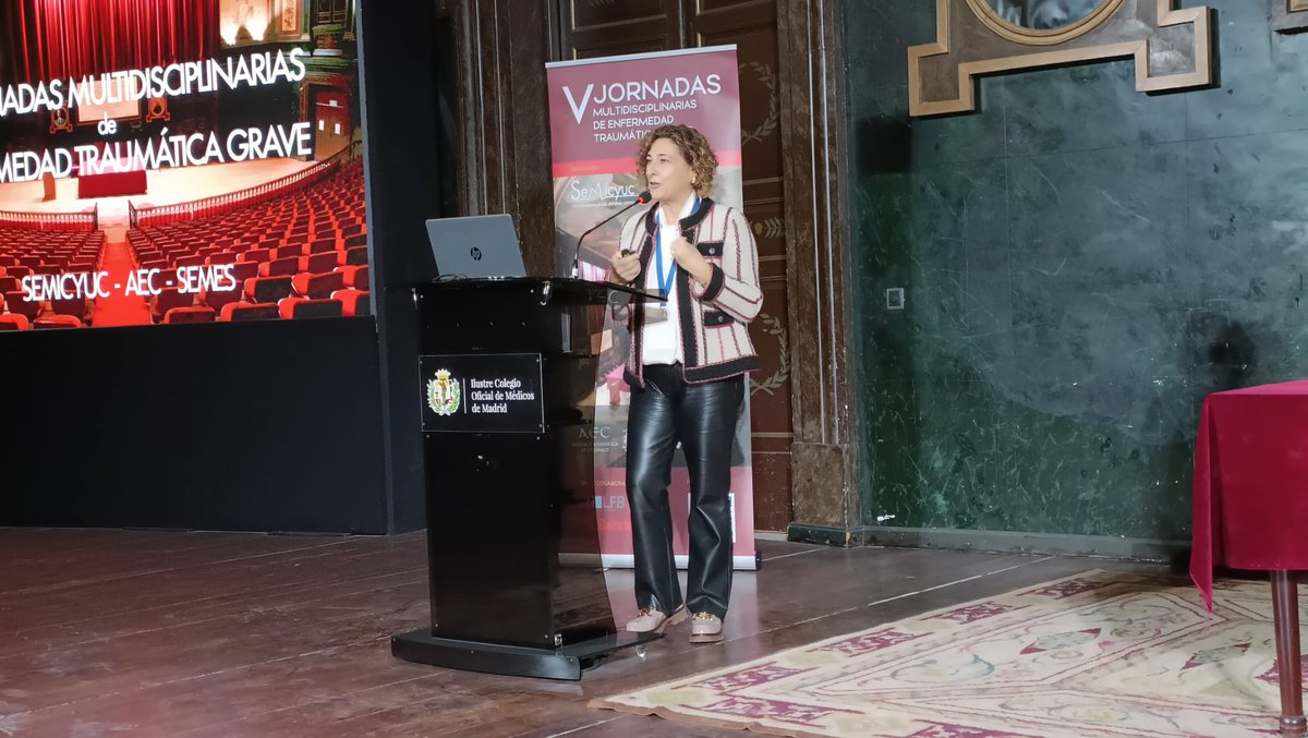 SEMES_'s tweet image. 📌Las Dras. Amaia Etxebarria de @EKALME y Mercedes Albuerne de @SEMES_Asturias  en las  V Jornadas Multidisciplinarias de Enfermedad #Traumática Grave de @semicyuc, @aecirujanos y @SEMES