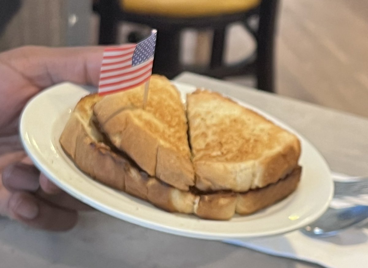 shammasmalik's tweet photo. Pit stop with the team at Akron Family Restaurant. They put little flags in the toast for Election Day!
#AkronOhio #TogetherForAkron https://t.co/DbWF31tYe1