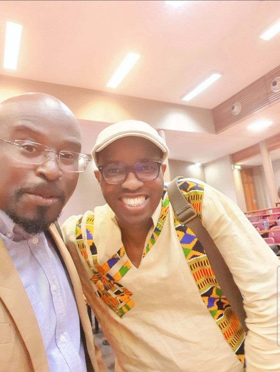 '...often missing from the decoloniality discourse is the concept of linguistic repatriation of #AfricanLiterature in exile...' @mokaewriter #internationalAfricanwritersDay lecture. Cc @wRite_Associate #AfricanWriters 
#WritingCommunity 
With @PukuBooks