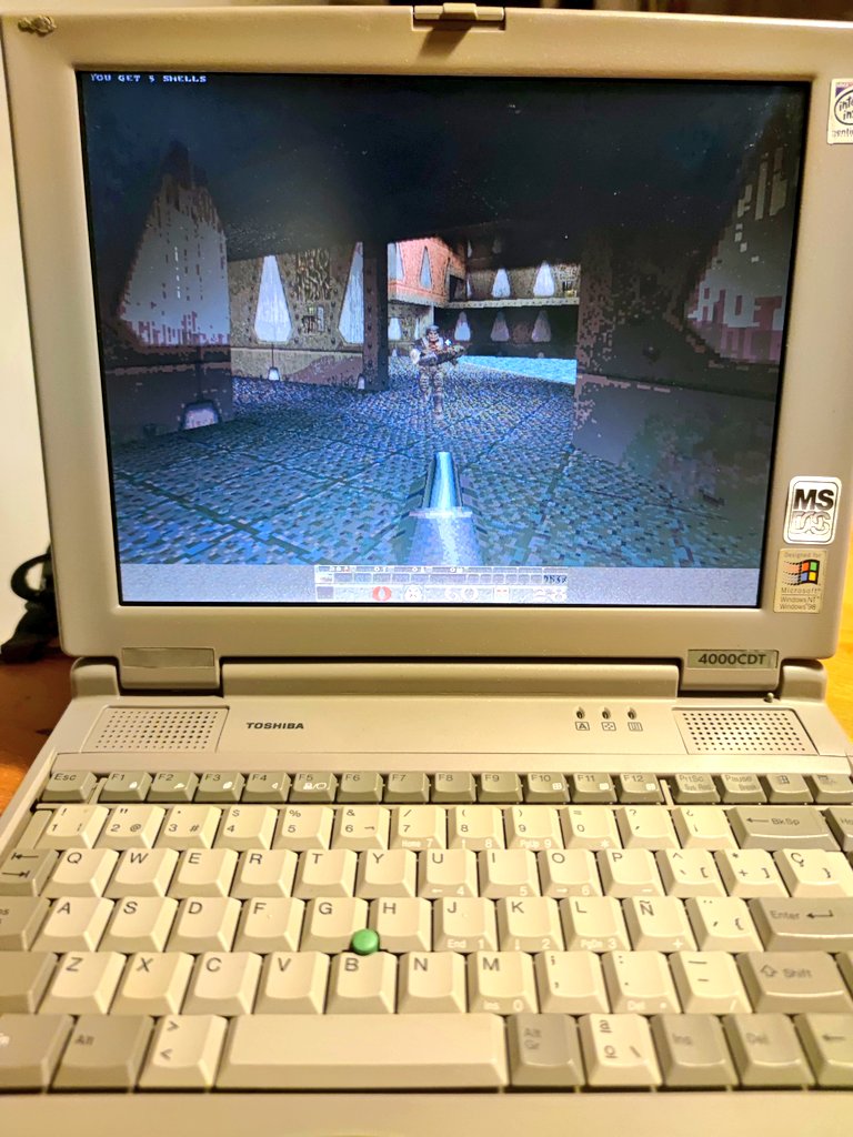 RetroCGA's tweet image. Quick Quake play at full screen resolution: 800x600 😍

#RetroGaming #RetroComputer