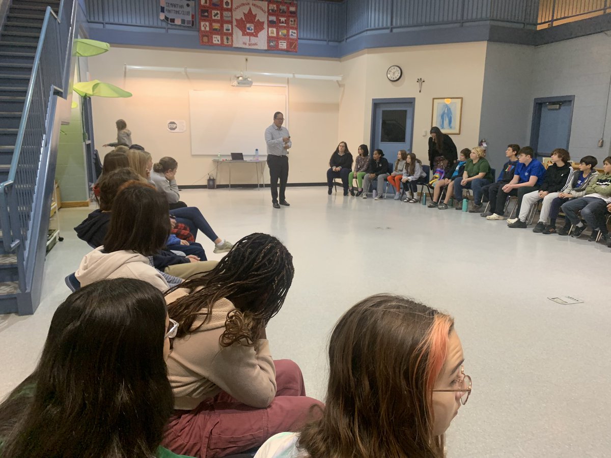 TanisLattanzio's tweet image. Today we are very blessed to welcome Theland Kicknosway to our school. Started the day with the grade 7/8’s learning about some Indigenous customs and teachings. #BlessedBeyondBelief @alcdsb @alcdsb_mart