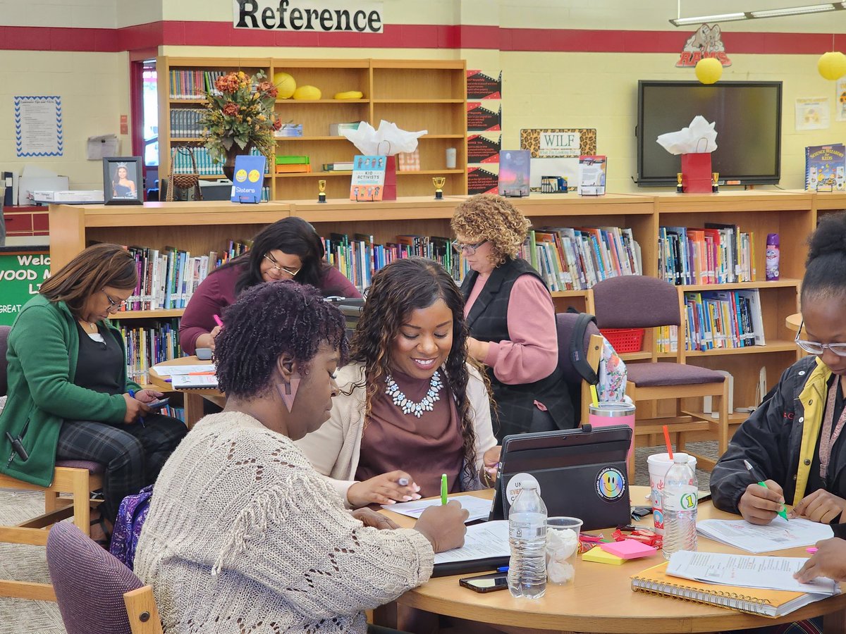 RVariest's tweet image. Ouachita Parish instructional leaders engage in defining, designing, and developing the classroom inquiry process for effective teacher collaboration @NIETteach @TheresaHamiton @intrepid898