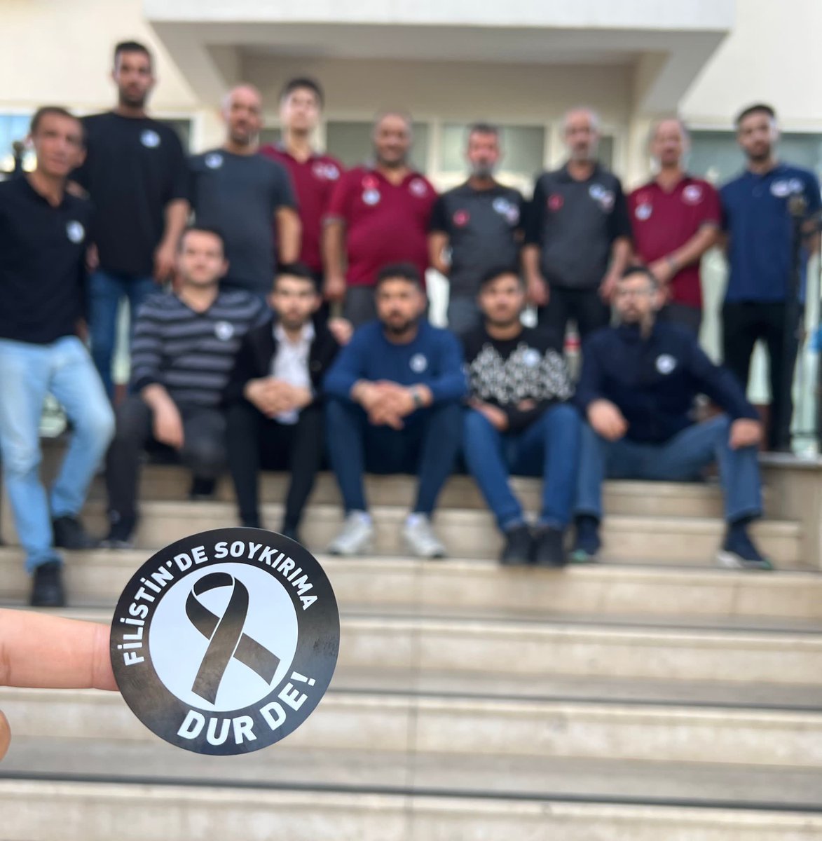 Terör örgütü siyonist katil İsrail’in Filistin’de ve Gazze’de gerçekleştirdiği katliama ve soykırıma karşı farkındalık oluşturmak amacıyla;
Kudüs sevdalısı üyelerimizle #SoykırımaDurDe kokart eylemimizi gerçekleştirdik. <a href="/Leventusl/">🇹🇷Levent USLU</a> <a href="/Bem_Bir_Sen/">BEM-BİR-SEN</a> <a href="/SedatBika/">Sedat BİKA</a> <a href="/cengizusta1/">Cengiz Usta 🇹🇷</a>