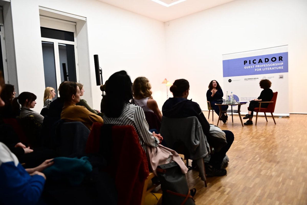 picadorprof's tweet photo. We‘re @GfZK and listen to @giulianakiersz talking with our #PicadorProf @megiddings about „The Women Could Fly“, imagining stories and the importance of Black literature. Such a powerful conversation.
@DAAD_Germany @DAAD_Artists @UniLeipzig @HoltzbrinckBLN
Photo by @AndreasLamm https://t.co/B5yxYDyspU