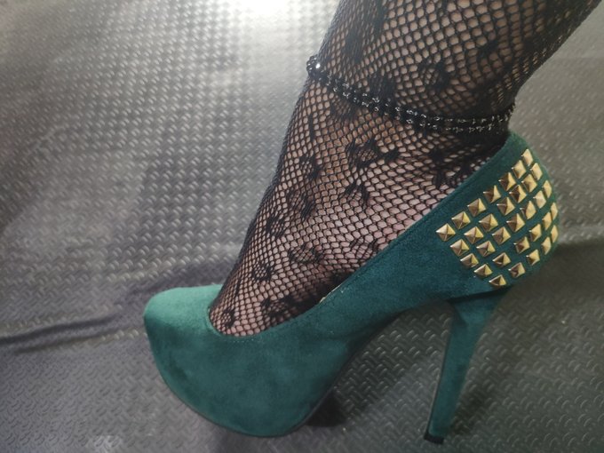 Presto saremo anche su Fansly. https://t.co/ldr6o2lOk1<a href="/tag/realloyalfans"class="tags"><span>#realloyalfans</span></a>