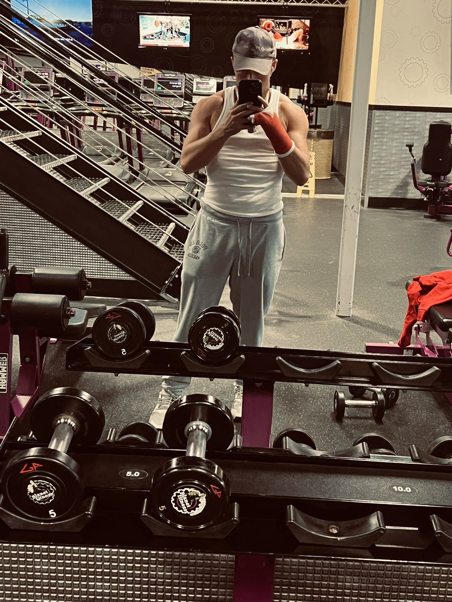 Grind don’t stop🤣