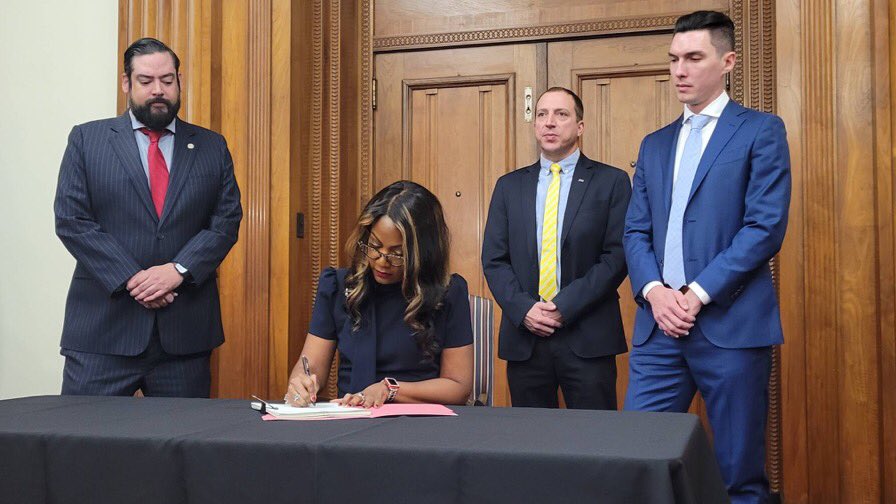Yesterday was an exciting day at the Board of Aldermen as the Mayor signed my short term rental board bills into law after 5 years of various debates. Looking forward to SLMPD and the Building Division having additional tools to crack down on problematic short term rentals!