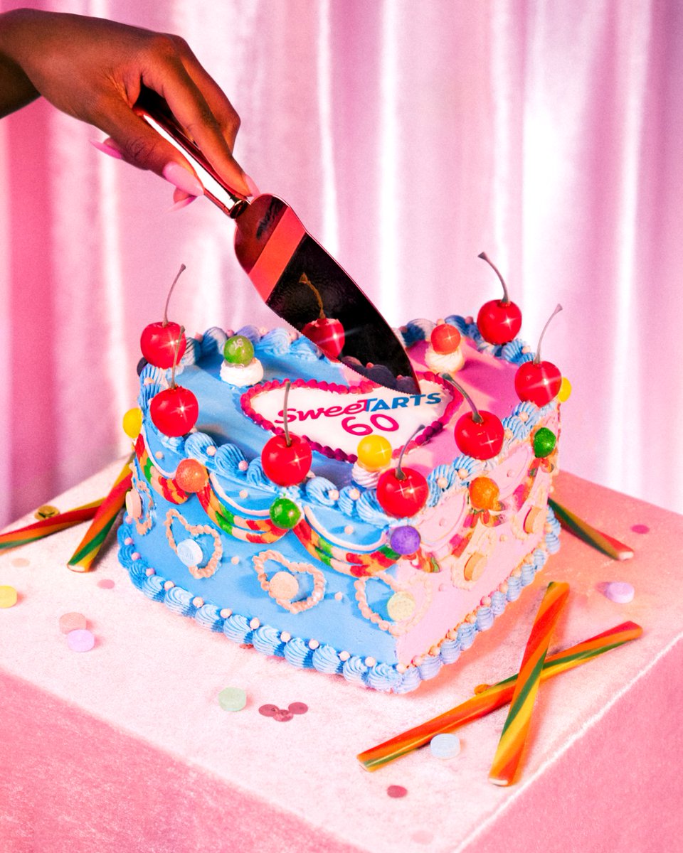 Happy bday to us 💅✨🎂