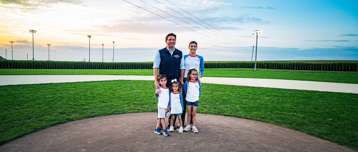 Kim Reynolds tweet media