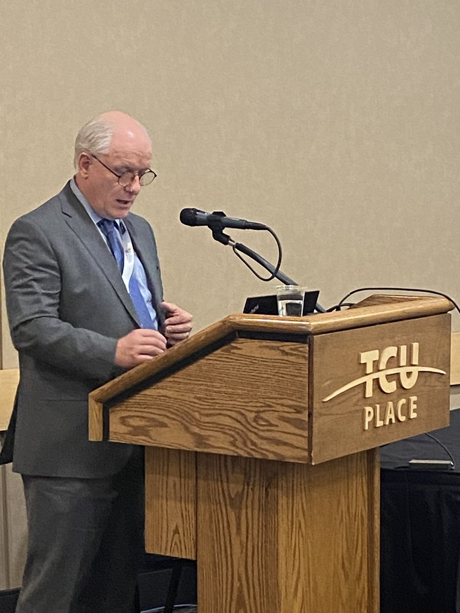 Denise Kollee tweet media