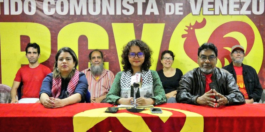 #RuedaDePrensaPCV Continúa plan anticomunista: Gobierno-PSUV trata de cooptar militantes y estructuras del PCV con dinero y amenazas

📰 Más información
prensapcv.wordpress.com/2023/11/07/con…

📺 Míralo aquí 
youtu.be/wqMiH52Xsn8?si…