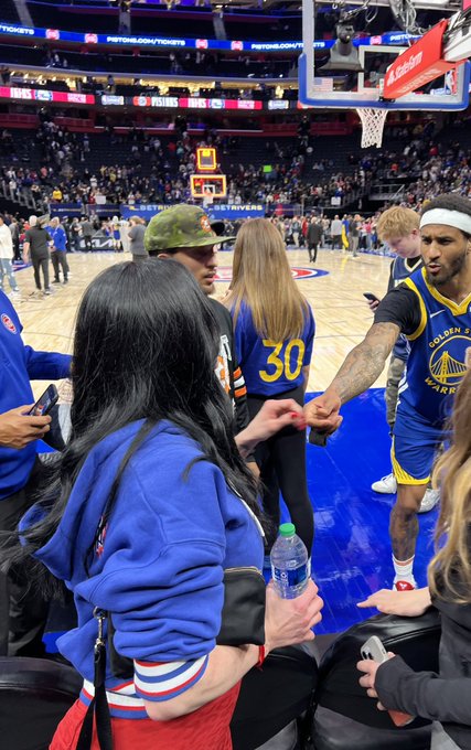 Take notes @DetroitPistons away team shows me love 😝  #PistonsVsWarriors  see you Friday @sixers vs my<a class="tags" target="_blank" title="On Twitter" href="/?out=eyJ0eXAiOiJKV1QiLCJhbGciOiJIUzUxMiJ9.eyJpYXQiOjE3MTg2ODE0NDAsImlzcyI6InR3cG9ybnN0YXJzLmNvbSIsIm5iZiI6MTcxODY4MTQ0MCwiZXhwIjoxNzUwMjE3NDQwLCJyZWRpcmVjdF91cmwiOiJodHRwczovL3R3aXR0ZXIuY29tL0RldHJvaXRQaXN0b25zIn0.WSouUA8fIiUtASDRb9AeprLCjdNX7nFhKdQ3xllaQ9tZ9L87loTghzcbzqx3jHedLKLp1vFguaHqiOEbkqt4DA">@DetroitPistons</a><a href="/tag/nba"class="tags"><span>#nba</span></a><a href="/tag/pistonsvswarriors"class="tags"><span>#pistonsvswarriors</span></a><a href="/tag/dapmeup"class="tags"><span>#dapmeup</span></a>