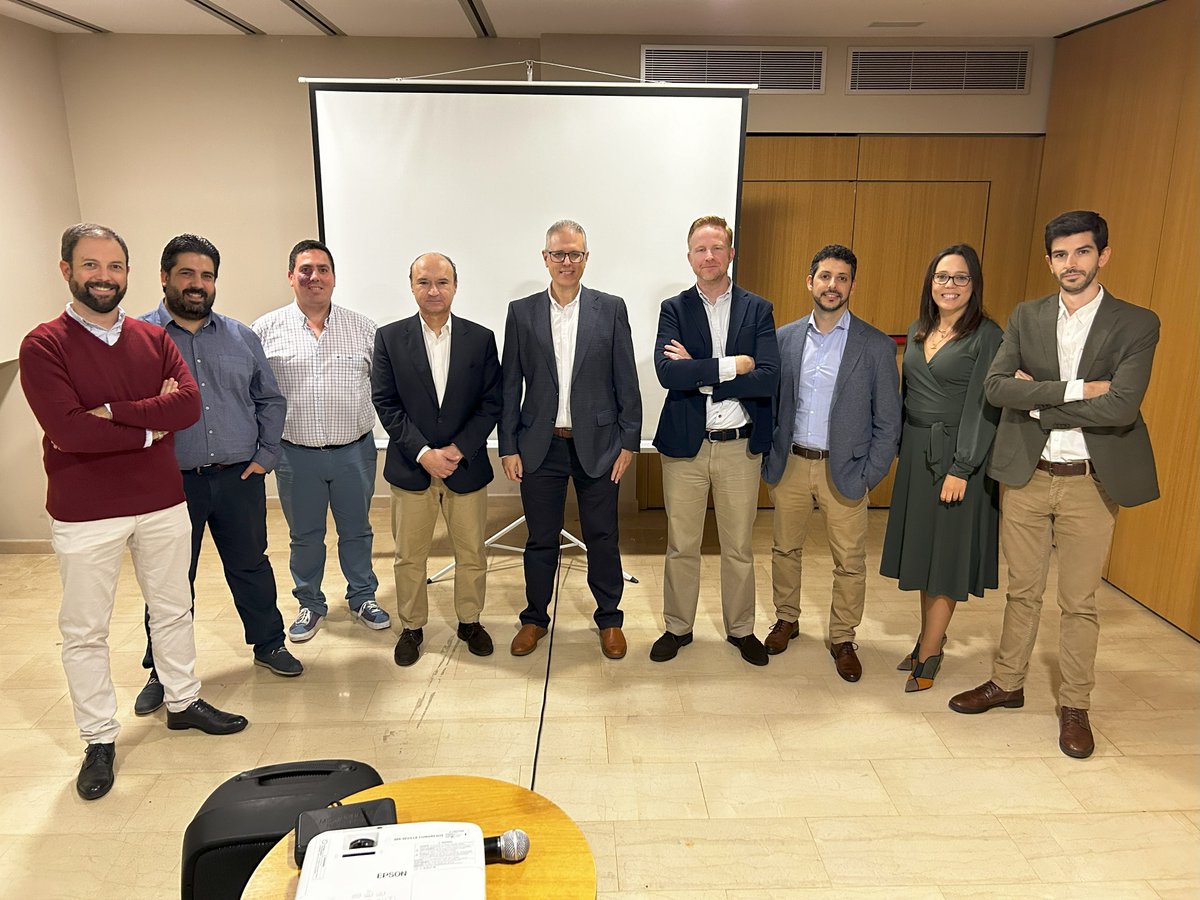 Liferay_es's tweet photo. En la interesante jornada con nuestro partner @minsaitbyindra en Sevilla hemos hablado de: DXP en la nube, Low Code/No code, hiper personalización,  
gestión de contenidos, sistema de diseño y “style books” y hemos finalizado con una demo sobre el Digital Workplace! Gran evento! https://t.co/Ditcg5ajUm
