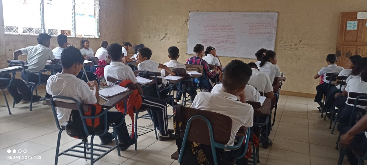 MarenaNicaragua's tweet image. En aras de crear capacidades en estudiantes del colegio #INOS, del municipio de Waspam, en el Caribe Norte, impartimos capacitación enfocada en el manejo de los desechos sólidos y líquidos, de la misma manera las normas ambientales que lo regulan.

#Nicaragua
#CalidadAmbiental