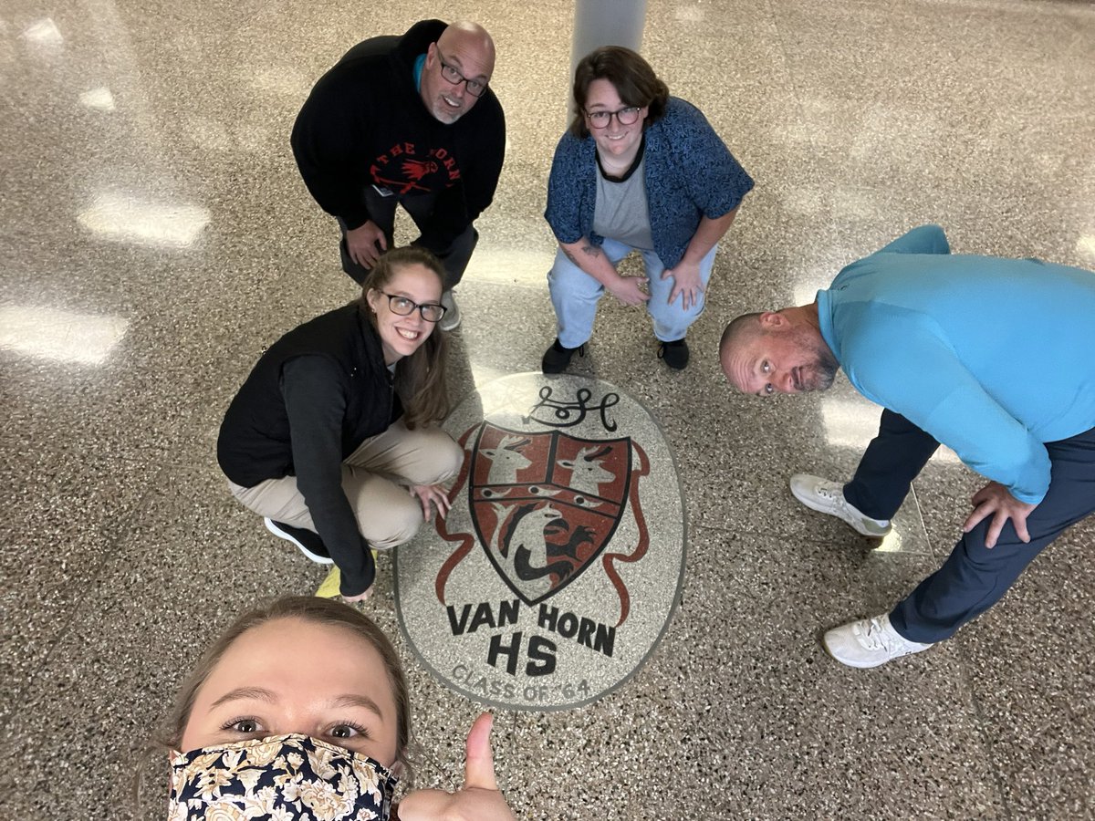 FAMILY CREST <a href="/VanhornHS_/">Van Horn High School</a>