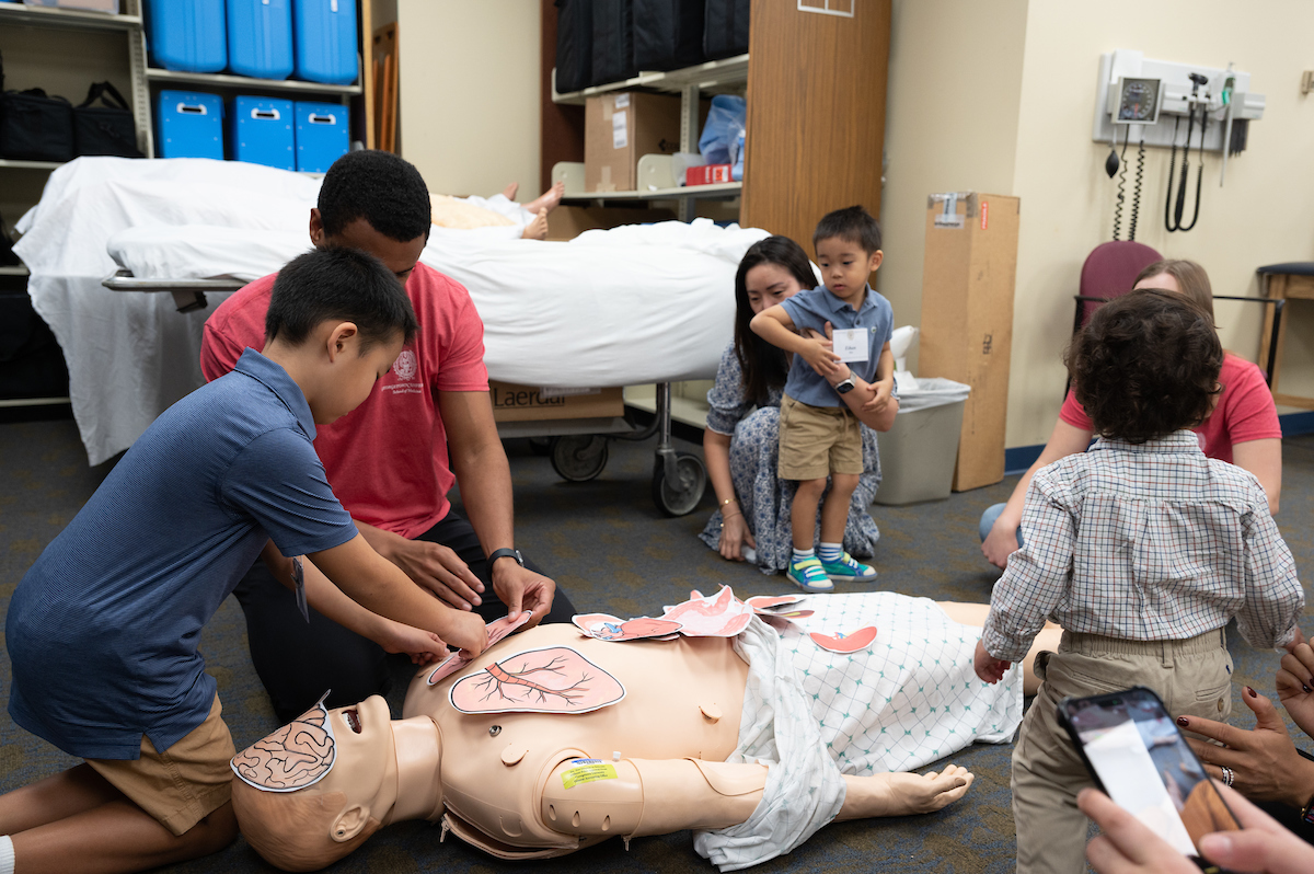 Hoya Medical Alumni tweet media