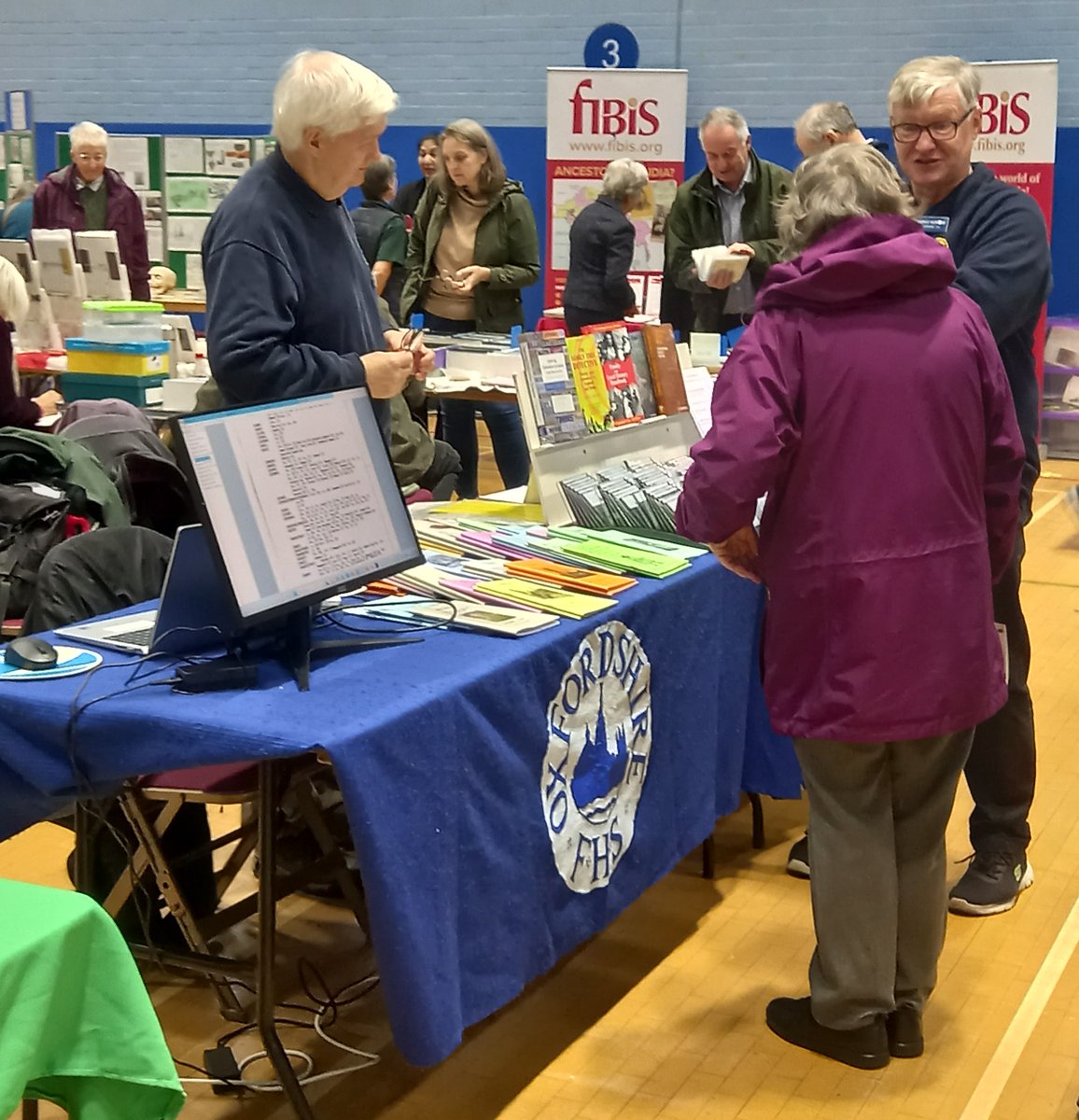 OXFFamHistory's tweet photo. Good to have been at Woking for the West Surrey Family History fair!  Looking forward to the @ES_FHS Zoomfair in January! #AncestryHour @OxTweets https://t.co/x4ITZ2Y3Fp