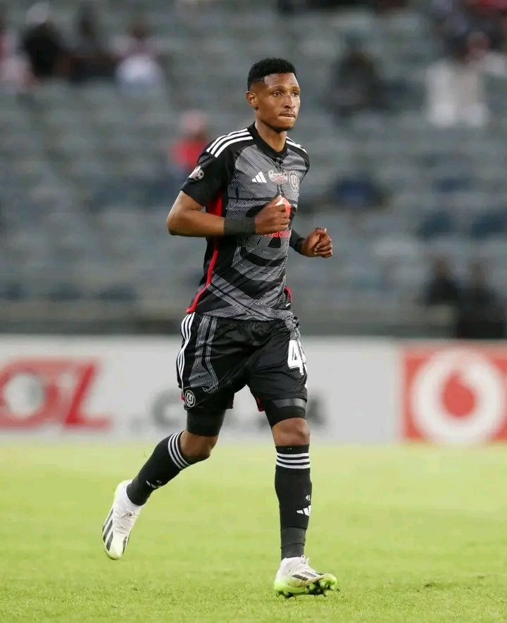 BrunoBaartman's tweet photo. let him play as false 9 since we are lacking a different striker profile i see something there .❤ https://t.co/s9eVBo6luc