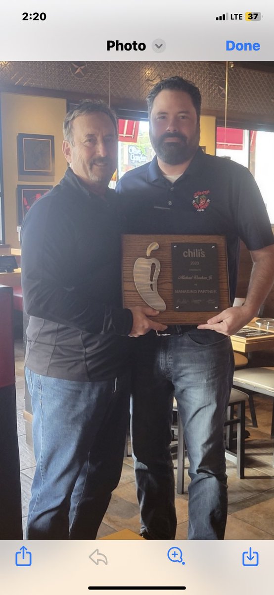 #ChilisLove <a href="/ChilisJobs/">Chili's Jobs</a> I couldn’t be any luckier to promote four of general managers to managing partners I love my team. Congrats Don, John, Myke and Michael #Midcentral @bjrent