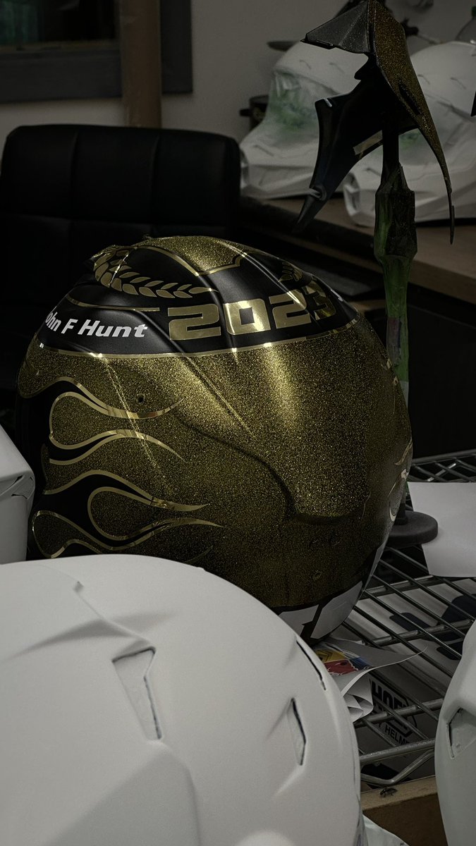 Image Design Custom tweet media