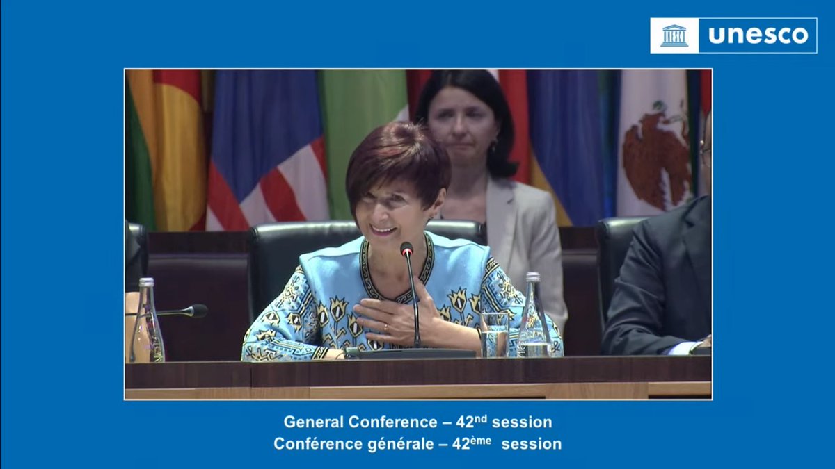 Excellent news for 🇷🇴 during t/ 42nd #UNESCOGC. 
My warm congratulations to @SMiculescu, as the newly elected President!
This is t/ 1st time 🇷🇴 is chairing a  leading organ of @UNESCO and I am even prouder that this has been achieved by a colleague woman diplomat!