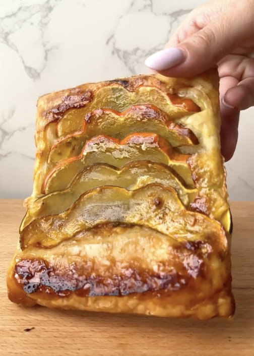 the_feedfeed's tweet image. It's #trendingtuesday and we're making Squash Upside-Down Pastries. Get the details: thefeedfeed.com/chlo.peters/ar…