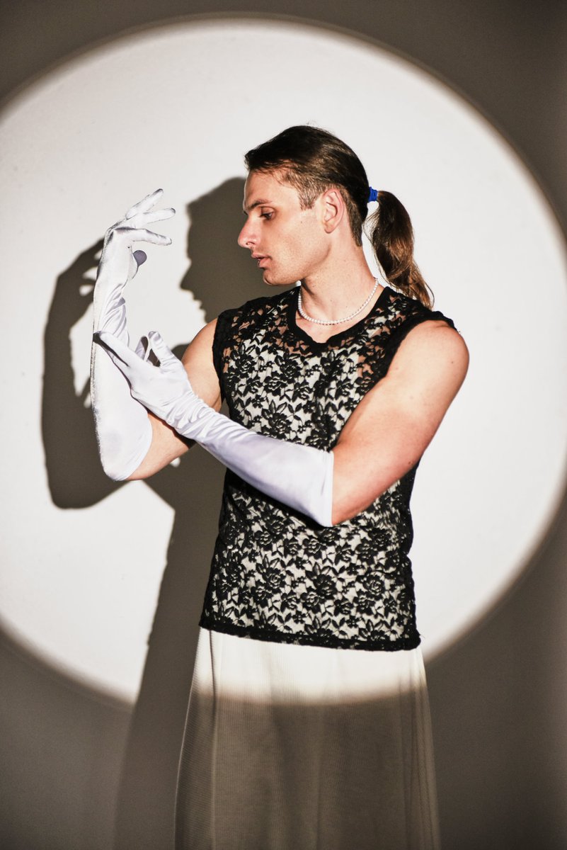 PaulsJackson's tweet image. Having career milestones with @graphicsmetro. 

This was inspired by Audrey Hepburn's Givenchy dress in Sabrina. 

#fashioneditorial #malemodeling