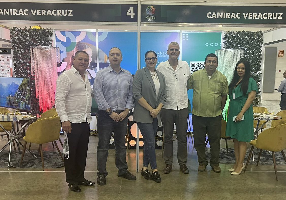 sabrinazasa's tweet photo. Cuando las cosas se hacen bien, hay que reconocerlas. 
Una felicitación a @ivanmtzolvera por el éxito de Expo Turismo Veracruz. 👏🏻👏🏻👏🏻 https://t.co/6nu1oXz1wh