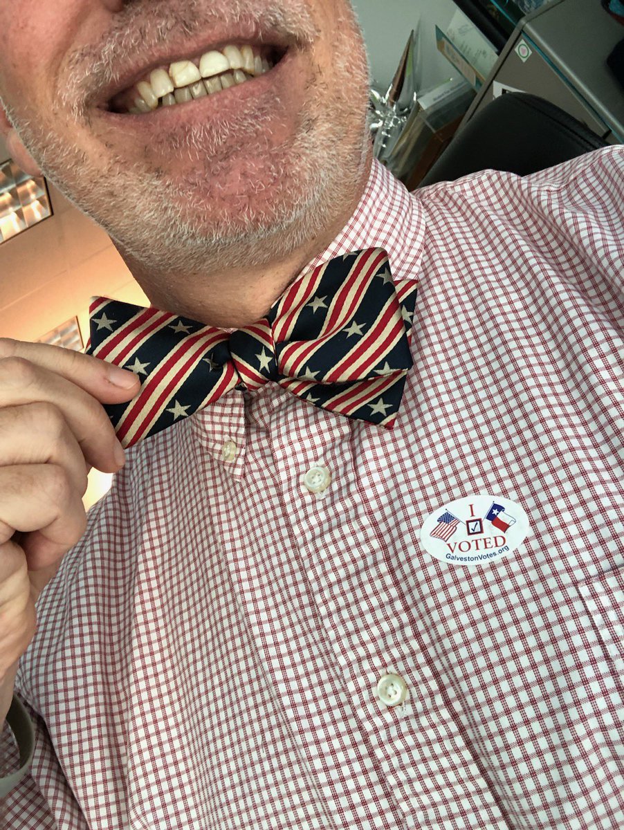 The Dean of Students Voted! Have you? Today is Election Day!, find your closest polling location and Vote! @HarrisVotes @UHClearLake @UHCL_Pearland @UHCL_TopCop