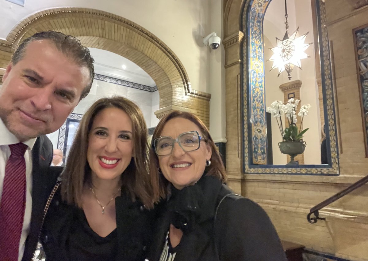 premiosaludybienestar.es V Premio SB salud &amp; bienestar <a href="/grupojoly/">Grupo Joly</a> <a href="/diariosevilla/">Diario de Sevilla</a> <a href="/Cofares/">Cofares</a> <a href="/Teva_es/">Teva Pharma España</a> <a href="/ANADISevilla/">ANADIS Diabetes Sevilla</a> dando valor y reconocimiento a todos aquellos que luchan y se esfuerzan por mejorar el cuidado de nuestra salud <a href="/Vithas/">Vithas Hospitales</a>