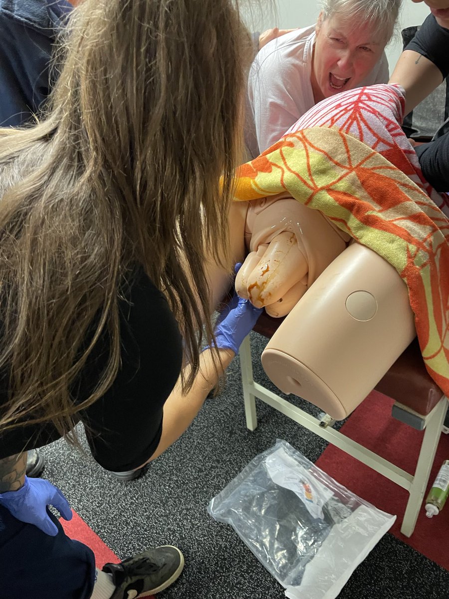 damow67's tweet photo. 2nd day facilitating collaborative maternity scenarios with @NandW_LMNS @EastEnglandAmb &amp; @NARSBASICS clinicians great participation, so much shared learning along with a great faculty @KerrieWykes @vittoria_mollie @jogovier86 @WENDYMATTHEWS8 @LucyP1473 @iampaulgates https://t.co/P36xSqxfoM