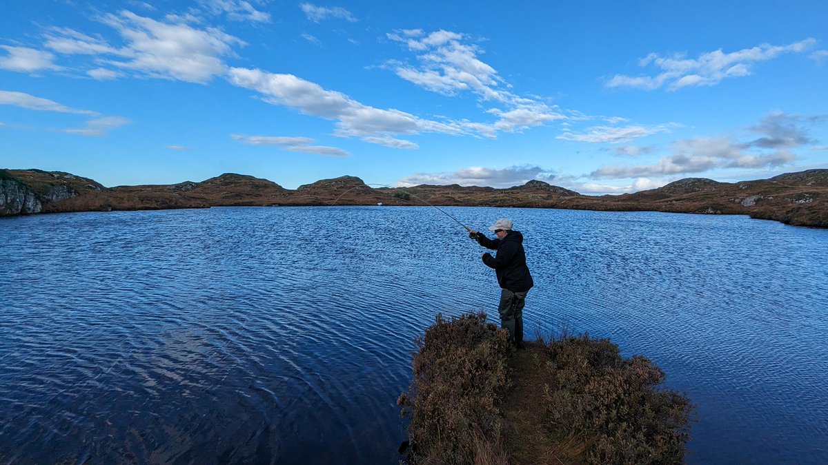 Winter rainbow fun at Lagg Fishery. #flyfishing #rainbowtrout