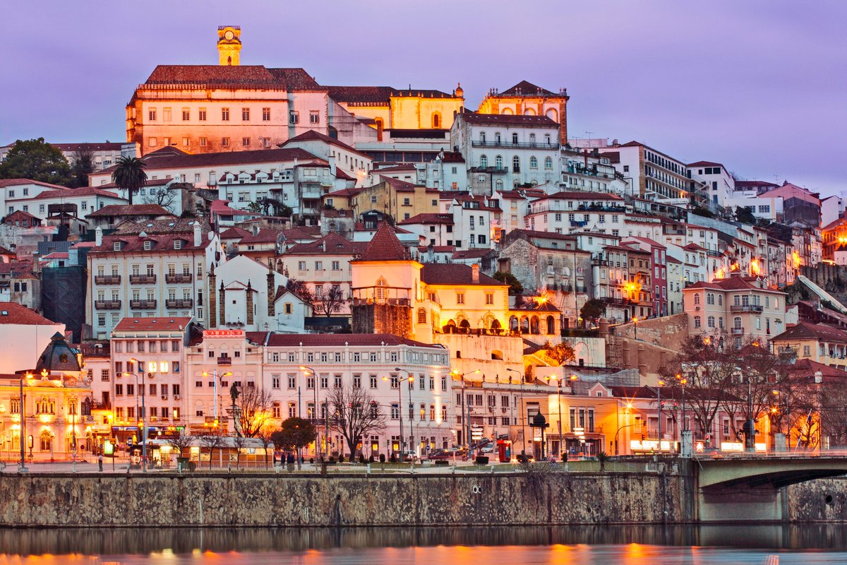 Off to Coimbra to shout it from the rooftops about the fantastic work being produced by @theatrnanog @Technocamps and Welsh teachers to engage young people in theatre and science #TheatreAboutScience International conference 2023 #cwricwlwmiGymru @SwanseaUni @WAICymruWales