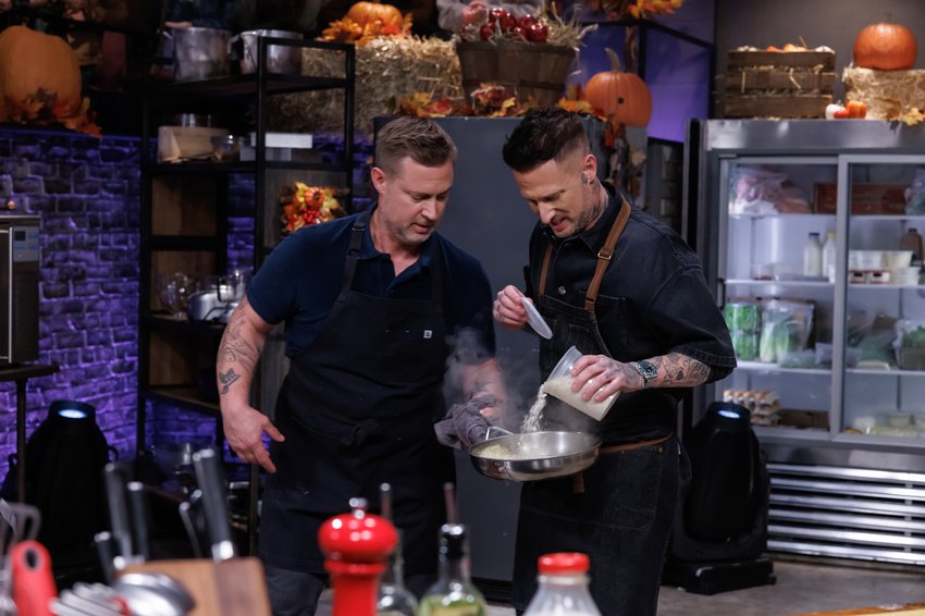 Food Network (@foodnetwork) on Twitter photo What better time to learn how to make Turkey Tetrazzini than when you’re trying to #BeatBobbyFlay, right, <a href="/MVoltaggio/">Michael Voltaggio</a> and @ByranVoltaggio?! 👀 What better time to learn how to make Turkey Tetrazzini than when you’re trying to #BeatBobbyFlay, right, <a href="/MVoltaggio/">Michael Voltaggio</a> and @ByranVoltaggio?! 👀