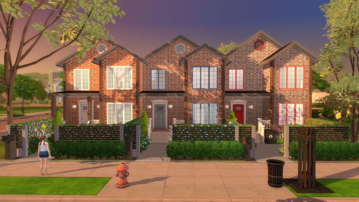 Elise1sims's tweet photo. This is my take on a townhouse in the sims 4 the first house to the left is finished, just the two others to do and of course they have their own gardens that i need to do too #TheSims4 #sims4builds #showyourbuilds #sims4community #buildinginsims4 #sims4customcontent #sims4cc https://t.co/lWie5DTMeT