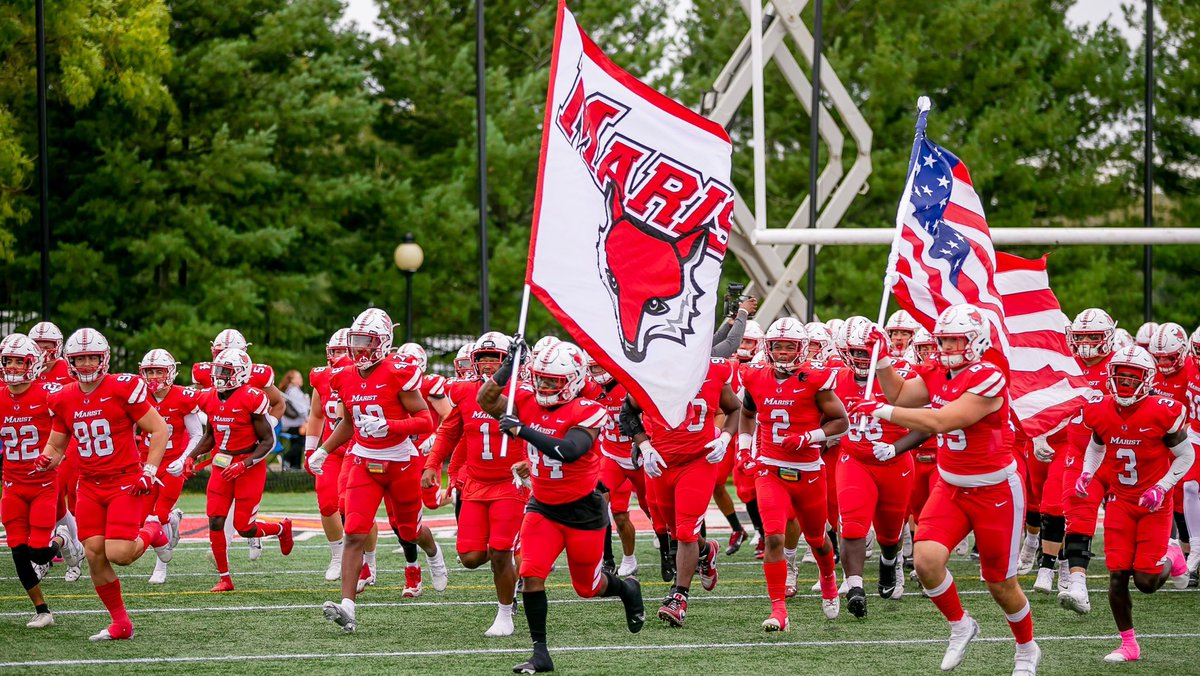 Blessed to receive my first offer from Marist College. 🦊<a href="/CoachBenChapman/">Benjamin Chapman</a> <a href="/XBHS_Football/">Xaverian Football</a> <a href="/Marist_Fball/">Marist Football</a>