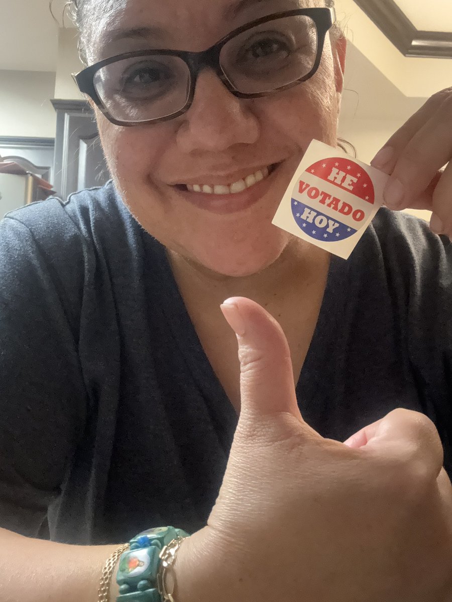 The polls were busy today and for this educator that’s a GOOD thing!!  #txed #txlege 📚🧑🏽‍🏫