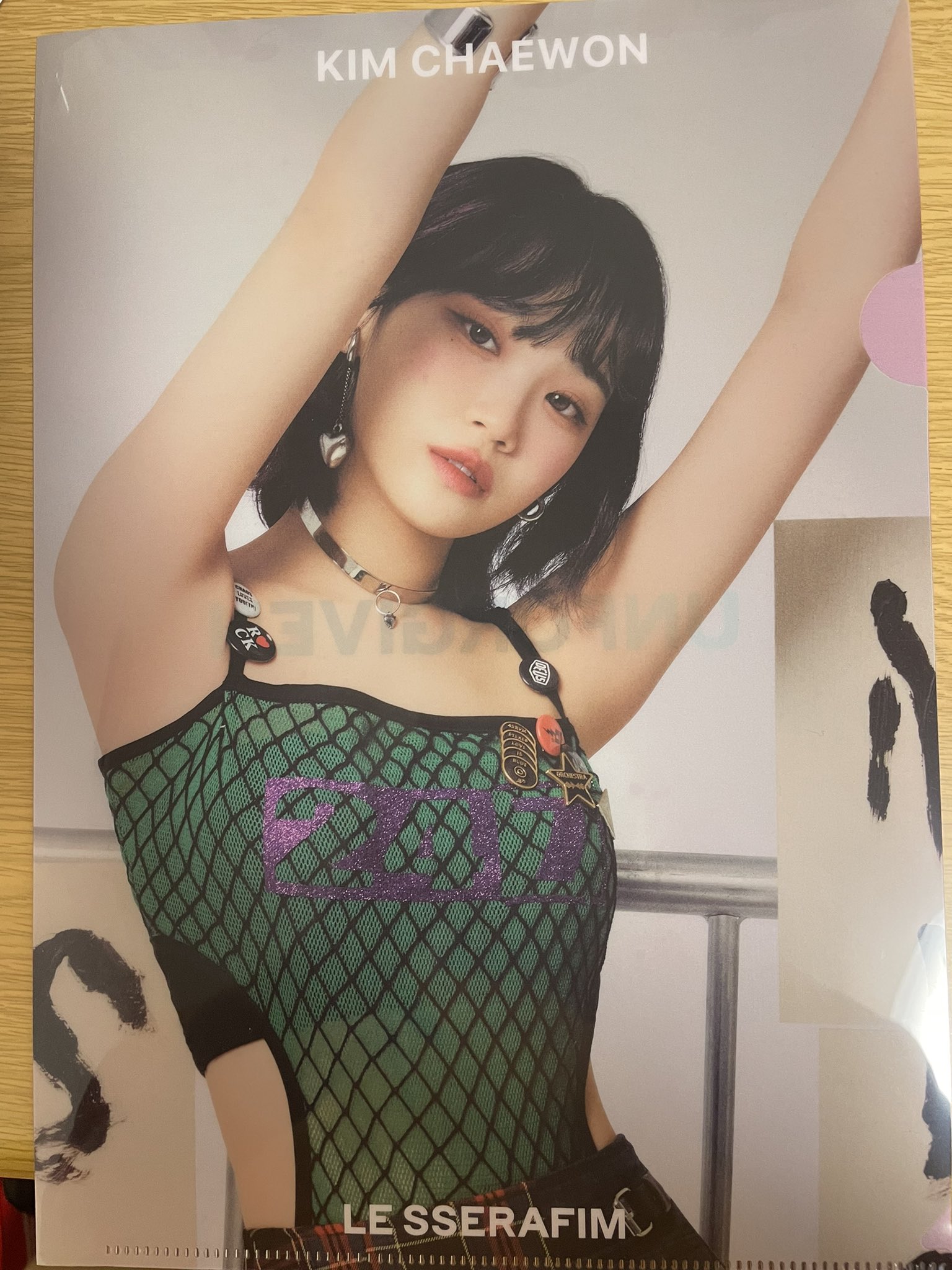 LE SSERAFIM ユンジン 生写真 30名限定 LE SSERAFIM、6人目のメンバー HUH YUNJIN公開！ | 株式会社HYBE