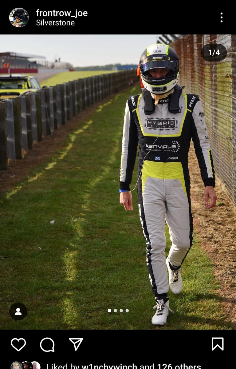 gavinproc's tweet photo. @jameypricephoto My picture on the left show @MINIChallengeUK driver @frontrowjoe walking away from his car @SilverstoneUK last year looking dejected. As he walks past I get a fist pump. Most professional drivers understand that capturing their low moments tells their story of their weekend. https://t.co/EiC9qy7U0O