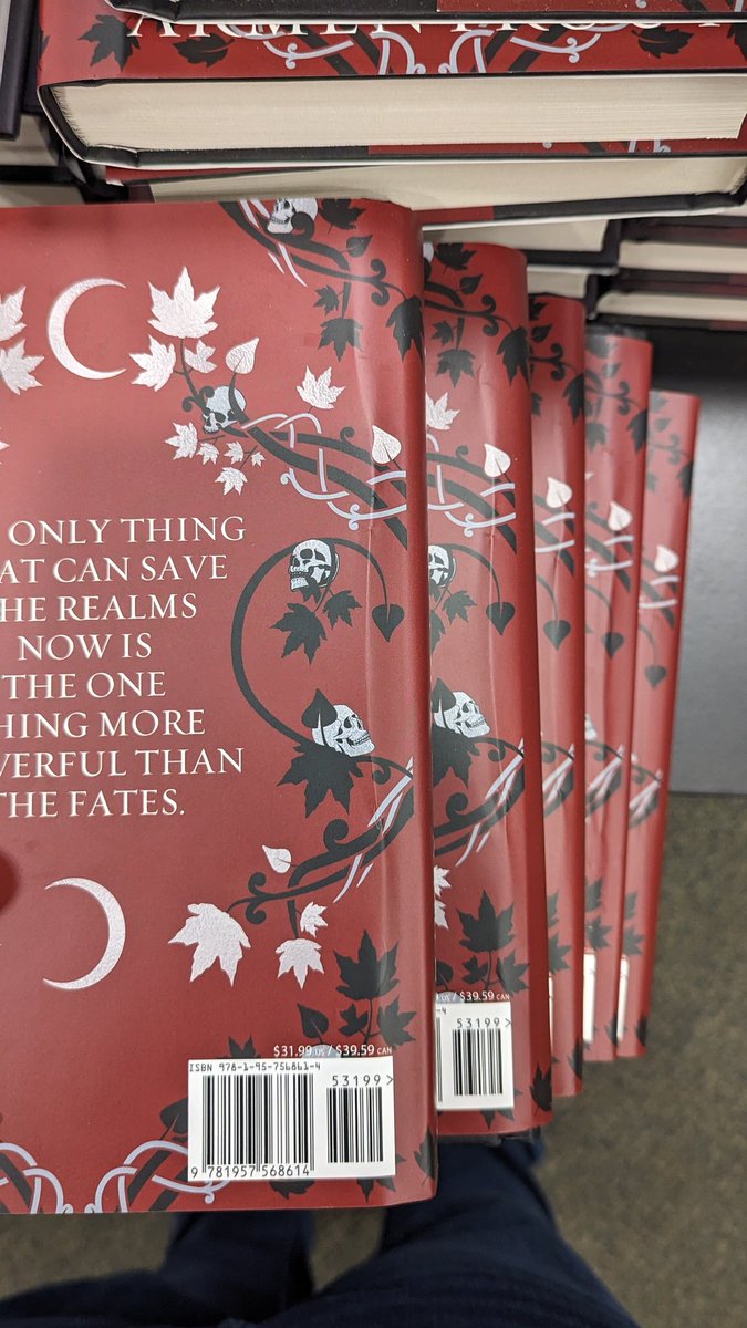 ChristopherLehm's tweet photo. @BN_care the B&amp;N Exclusive Editions of A fire in the Flesh by @JLArmentrout are all garbage. I received one in the mail and it was trashed. Took it to the store and the in-store copies were trash. Received another by mail &amp; it is trash. Why are these being sold in this condition? https://t.co/d1lgZZEff3