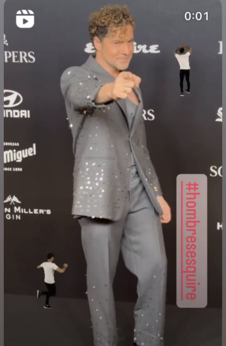 dbfansdevzla's tweet photo. Imágenes de hoy en la Gala de los Premios Esquire Hombres del Año 2023 , donde interpretó también Tengo Roto el 💔
@davidbisbal @EsquireEs https://t.co/omqMEVW6VB