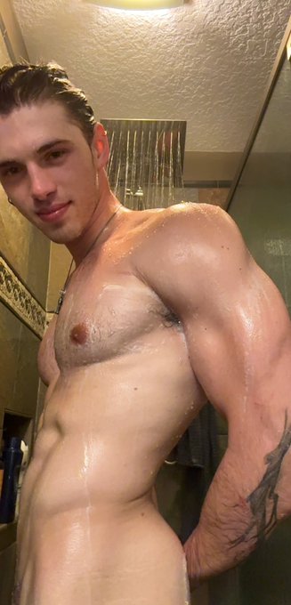 Pov: we FaceTime after the gym https://t.co/QgpsMmSX9p
