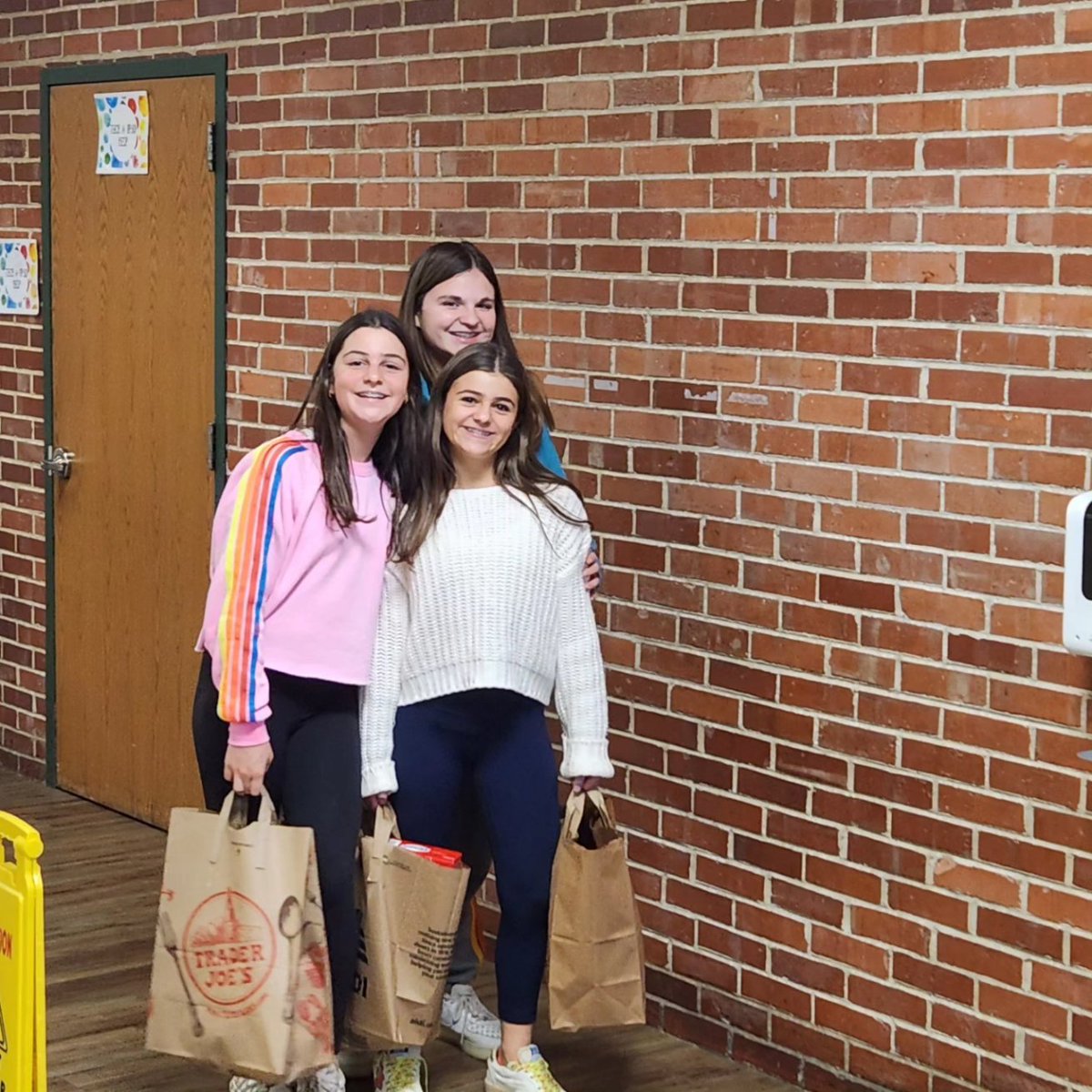 Deer Path Middle School tweet media