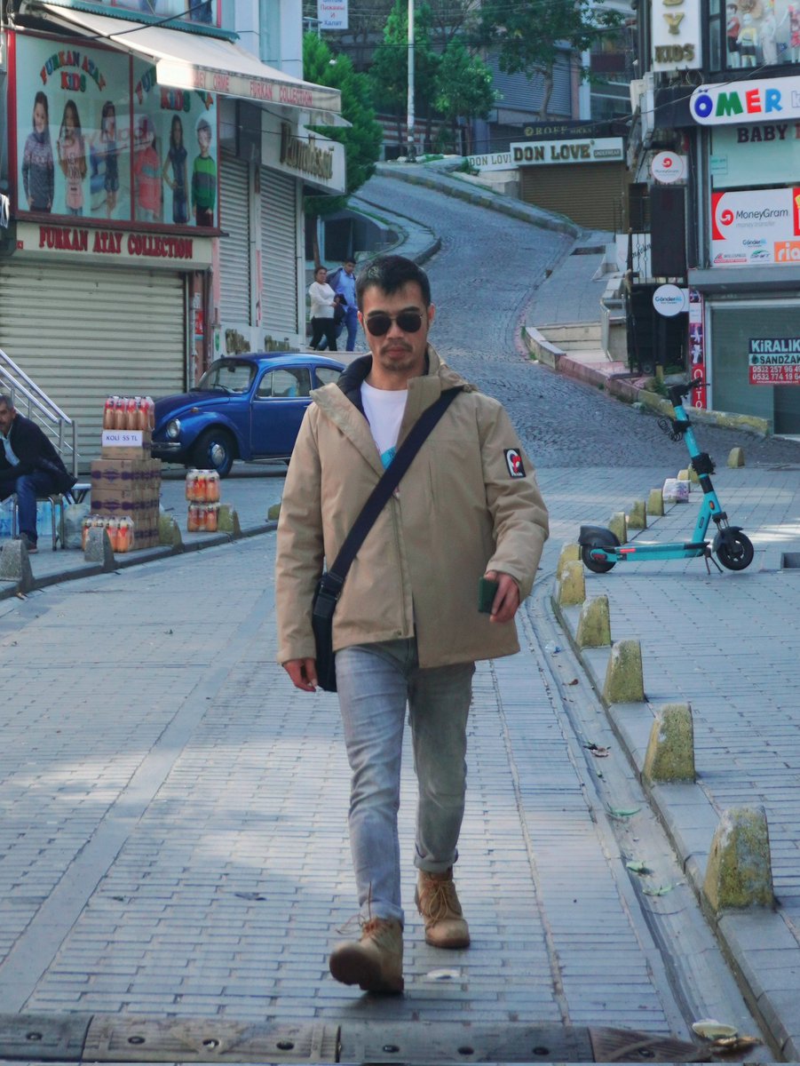 TanyTalking's tweet photo. 行走 https://t.co/llHNmWJVTb