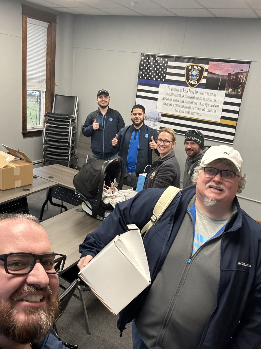 Manny Colon (@mannymileage) on Twitter photo MNH x Rock <a href="/BertoRguez/">Roberto Rodriguez</a> First Time out for a First Net event absolutely killed it 🧨 Thanks to <a href="/MichaelCruz90/">Mike Cruz</a> for the opportunity and <a href="/ShawnMerlinC/">Shawn Colburn</a> for teaming up stores to make this happen! <a href="/LillardDerick/">Derick Lillard</a> <a href="/emilywiper/">Emily Wiper</a> <a href="/JamesCrowderNE/">James Crowder</a> MNH x Rock <a href="/BertoRguez/">Roberto Rodriguez</a> First Time out for a First Net event absolutely killed it 🧨 Thanks to <a href="/MichaelCruz90/">Mike Cruz</a> for the opportunity and <a href="/ShawnMerlinC/">Shawn Colburn</a> for teaming up stores to make this happen! <a href="/LillardDerick/">Derick Lillard</a> <a href="/emilywiper/">Emily Wiper</a> <a href="/JamesCrowderNE/">James Crowder</a>