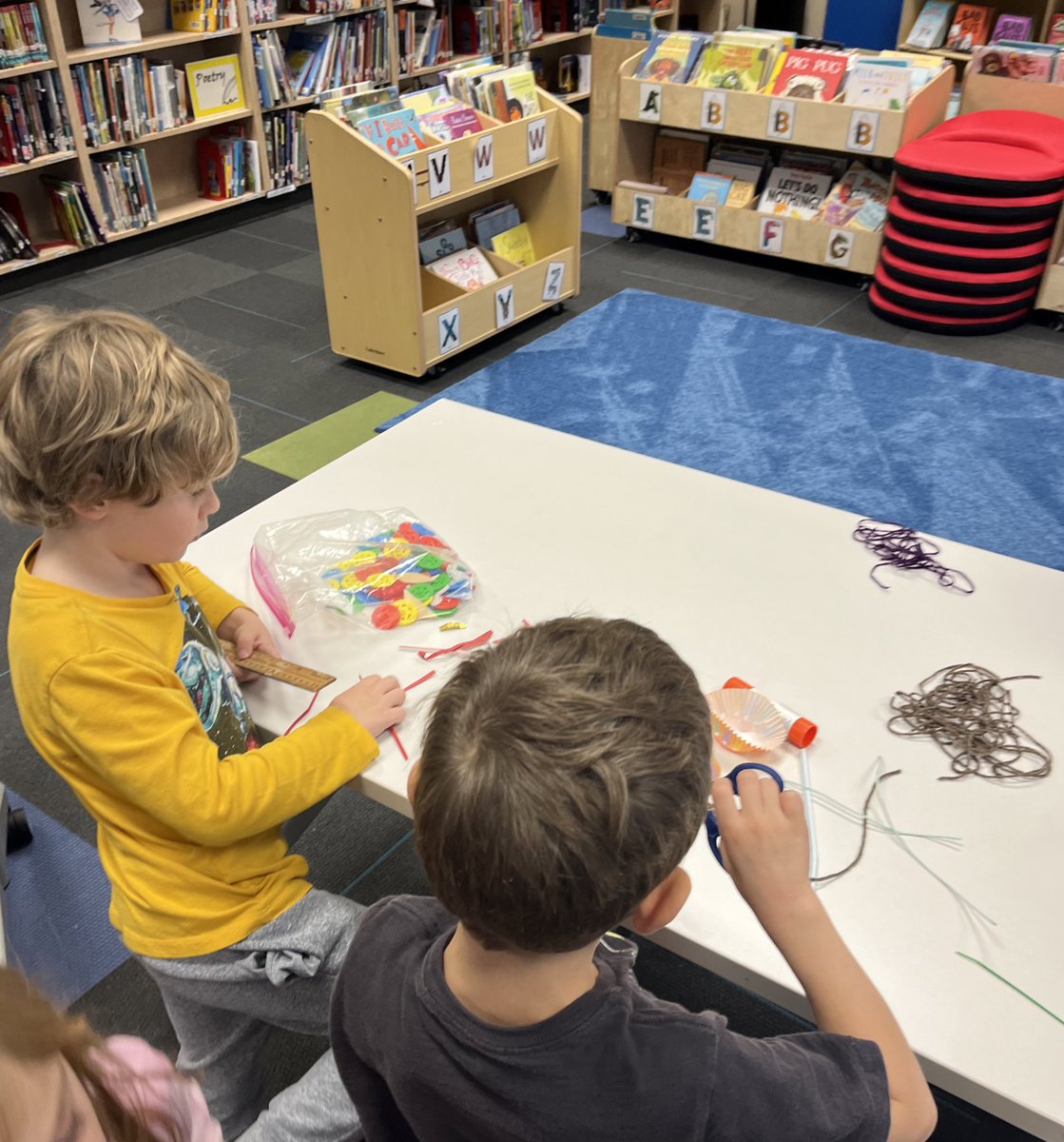 How would you design and build your own bathysphere? #barbrosenstock Oh, and you can only choose  6 items.  Creation at its best! <a href="/SHlightbulblab/">Margo Newtown</a> <a href="/LakeForestSD67/">Lake Forest School District 67</a>