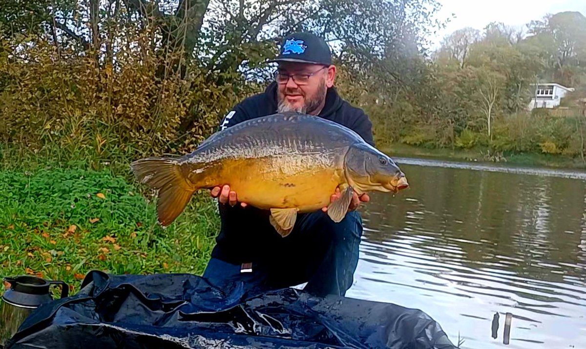 fdcbaits's tweet photo. 11kg300... ronnie rig et peps 16mm pour cette belle coco 😁💪
#fdcbaits #peps  #carp #carpe #carpfishing  #belgiumcarp  #carplifestyle #zen https://t.co/JNQfkvJek6