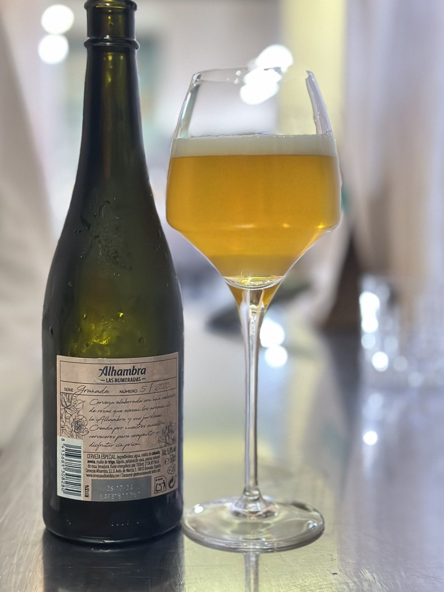 Disfrutar así… 
#ReComiendo
<a href="/Alhambra_Es/">Cervezas Alhambra</a>