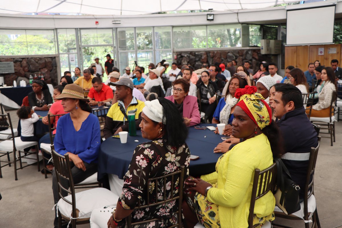AgriculturaEc's tweet photo. #Quito | Participamos en el cierre del Proyecto Sello de la Agricultura Familiar Campesina: Comercialización Asociativa e Inclusiva en la Frontera del Ecuador, mediante el cual logramos que más de 1.300 productores accedan al Registro y carnet AFC en las provincias de Carchi, Esmeraldas y Sucumbíos.