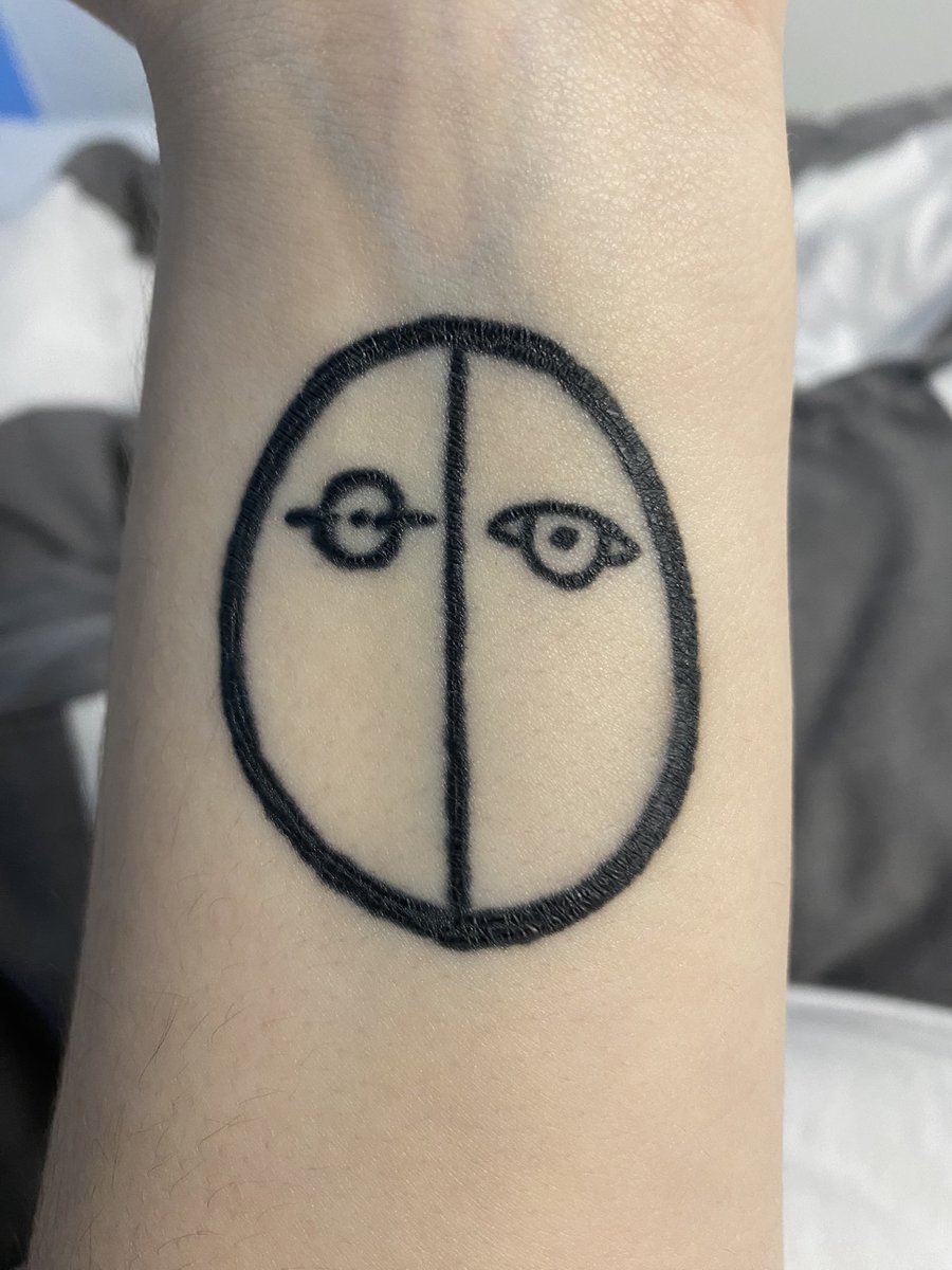 wildecomic's tweet photo. Oh yeah. I have tattoos now. https://t.co/omwXTaXsZK